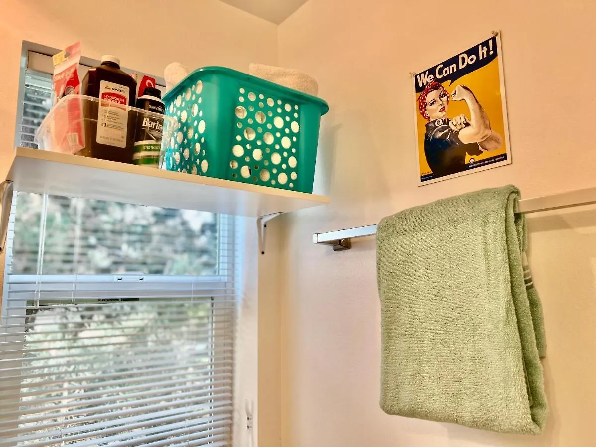 Micro Studio Apartment 10 Minutes Walk To University Of Washington Seattle Stany Zjednoczone Ameryki